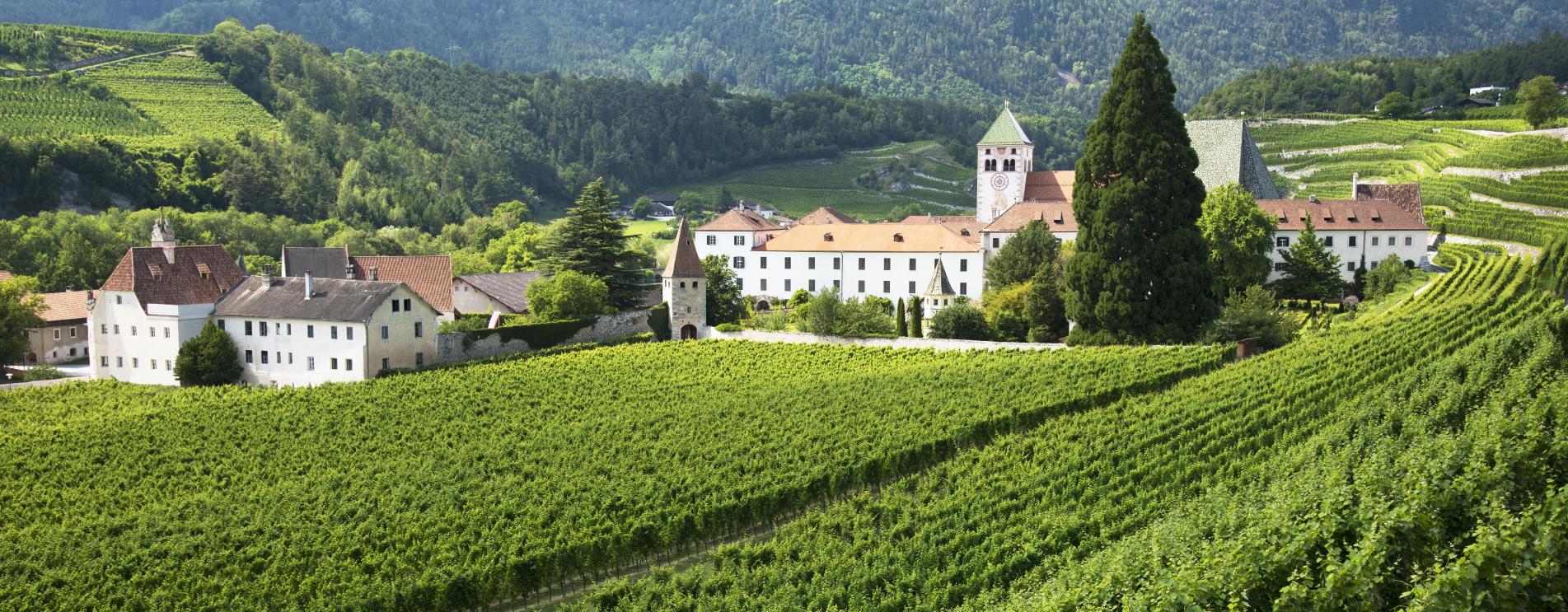 Abbazia di Novacella Varna 1 suedtirol.info
