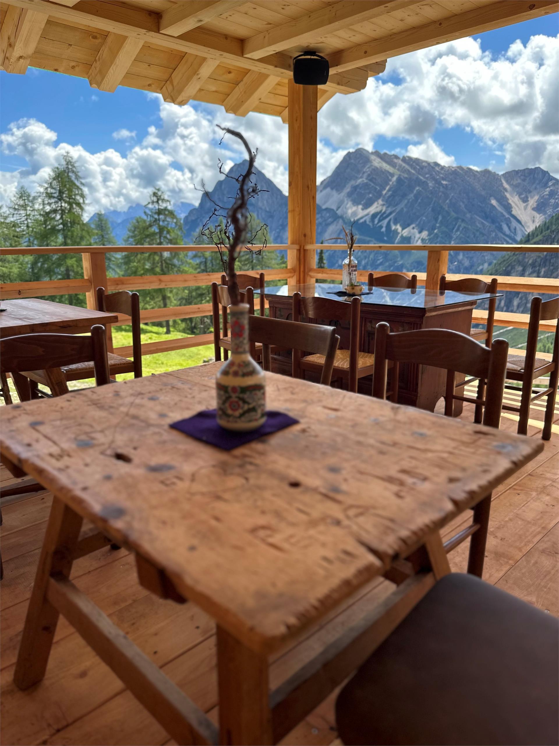 Kaseralm hut Prags/Braies 1 suedtirol.info
