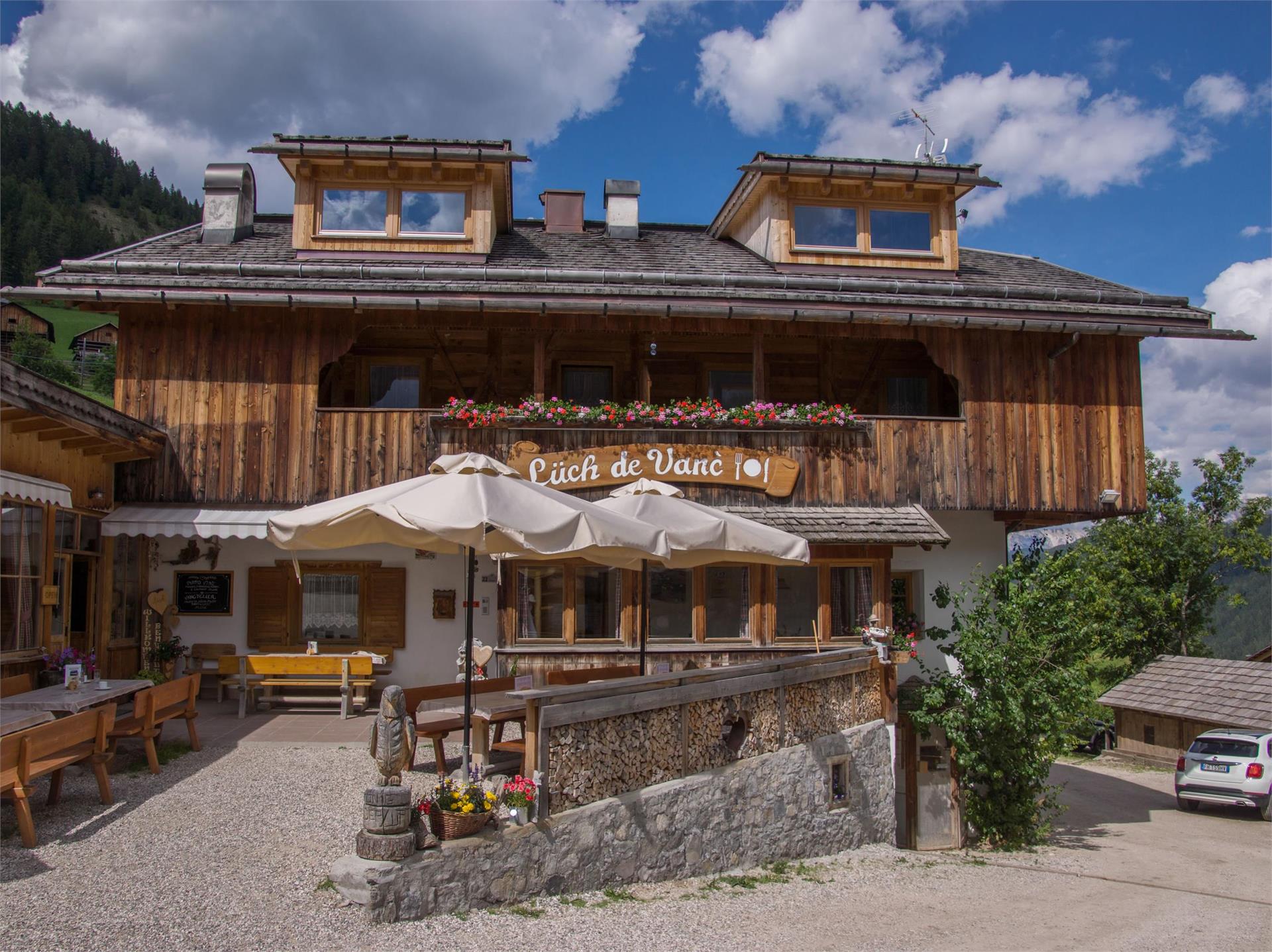 Lüch de Vanc Urlaub am Bauernhof - Restaurant San Martin 1 suedtirol.info