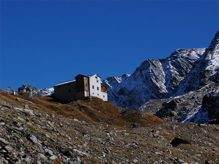 Rifugio Giogo Lungo-Lenkjöchlhütte hut Prettau/Predoi 1 suedtirol.info