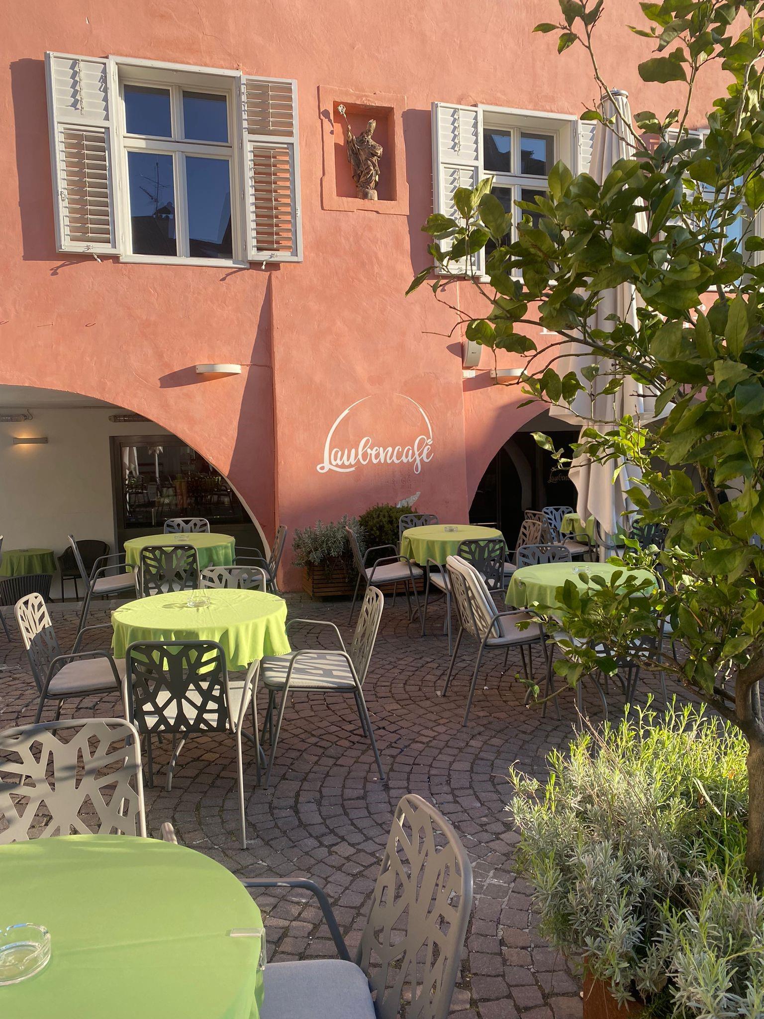 Laubencafè Kaltern an der Weinstraße/Caldaro sulla Strada del Vino 1 suedtirol.info