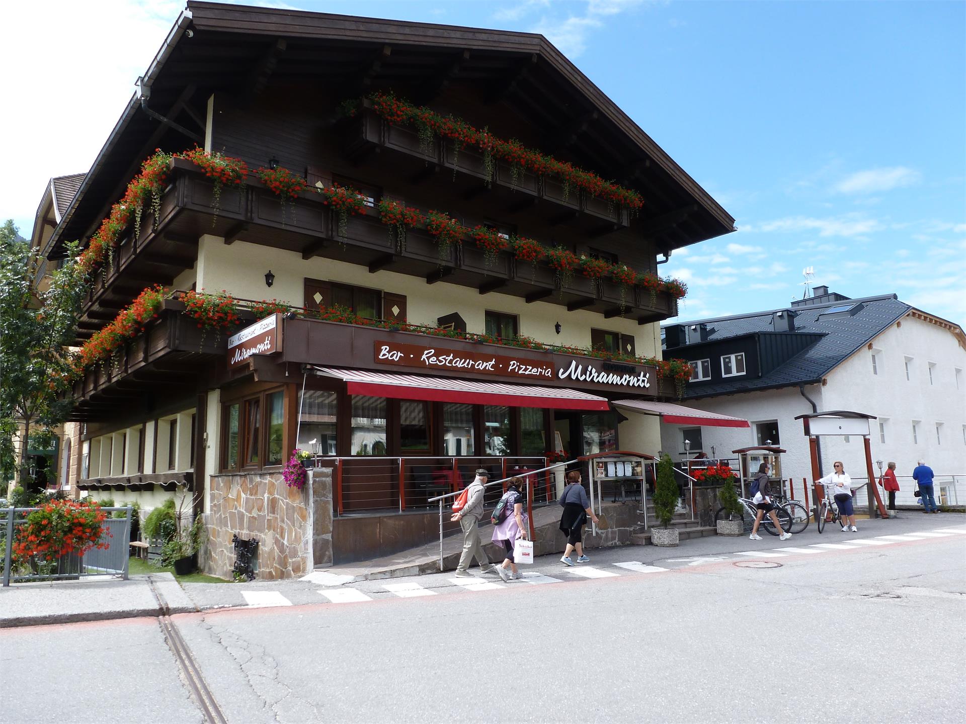 Miramonti - Pizza & more Innichen 1 suedtirol.info