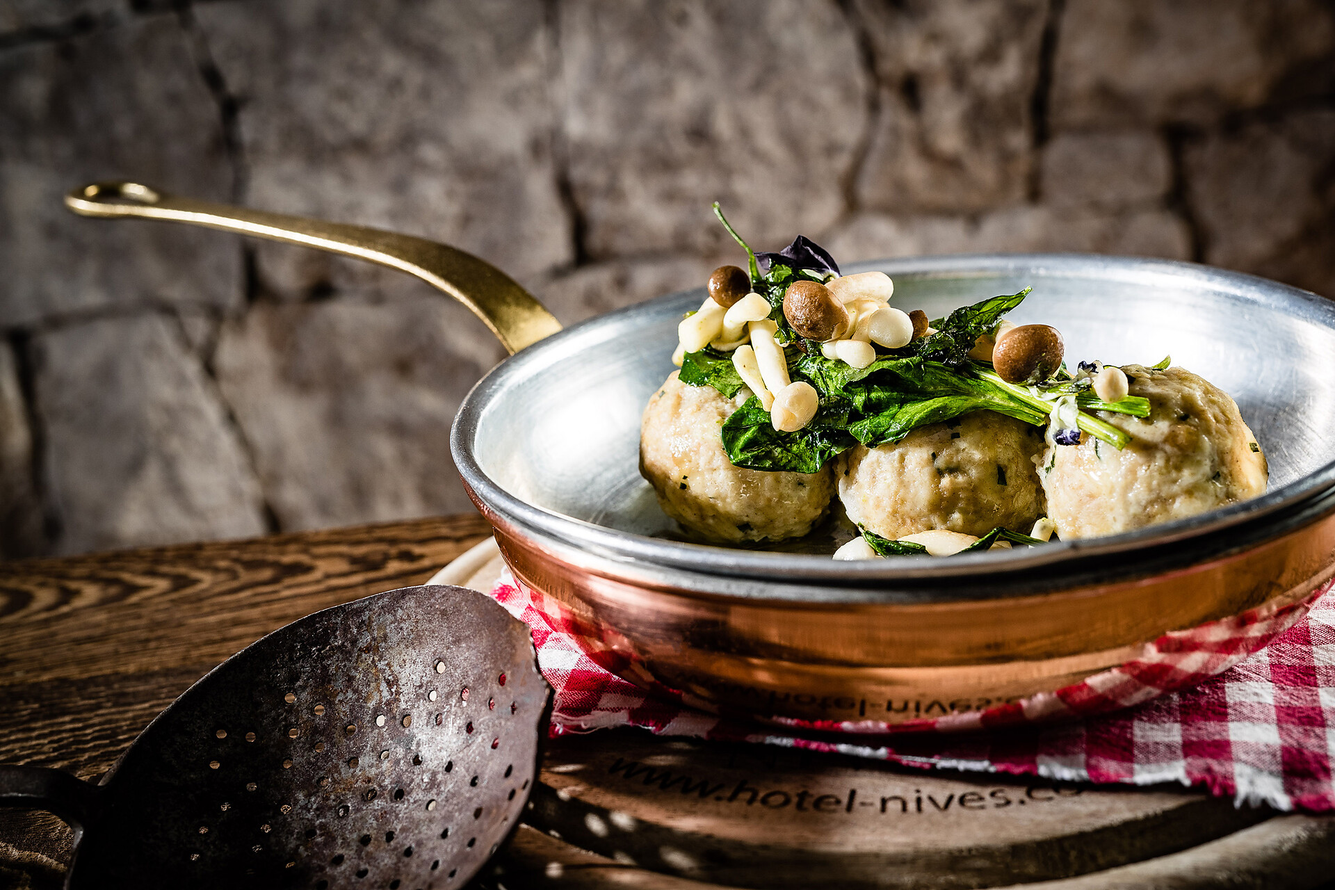 Cheese dumpling with pioppini mushrooms