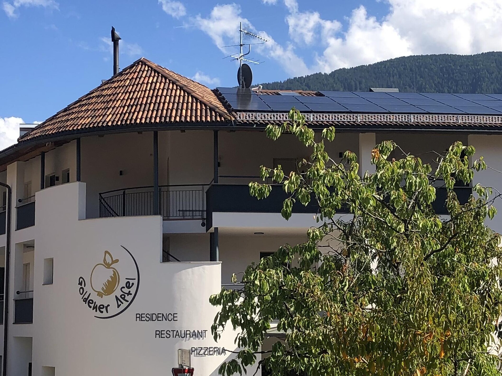 Pizzeria Ristorante Goldener Apfel - Brixen/Bressanone and environs - #1 - suedtirol.info
