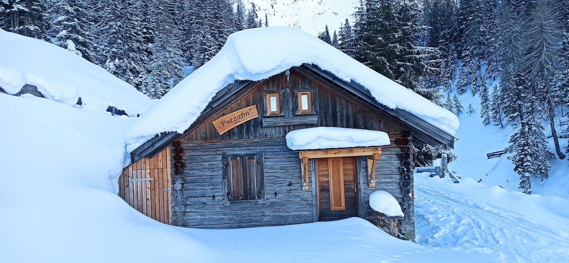 Hut Putzalm - Dolomites Region 3 Zinnen - #1 - suedtirol.info