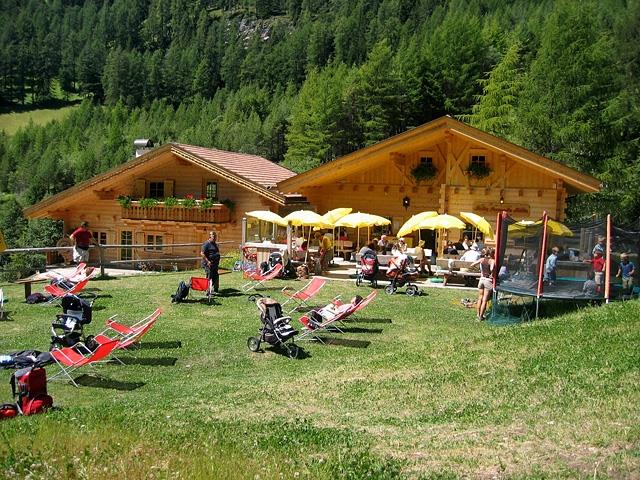 Pramulin Hut Sëlva/Selva 1 suedtirol.info
