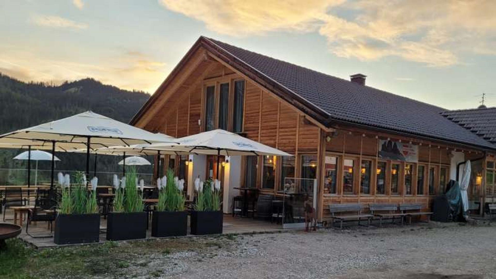 Pizzeria Restaurant Sonnleiten Prags/Braies 2 suedtirol.info
