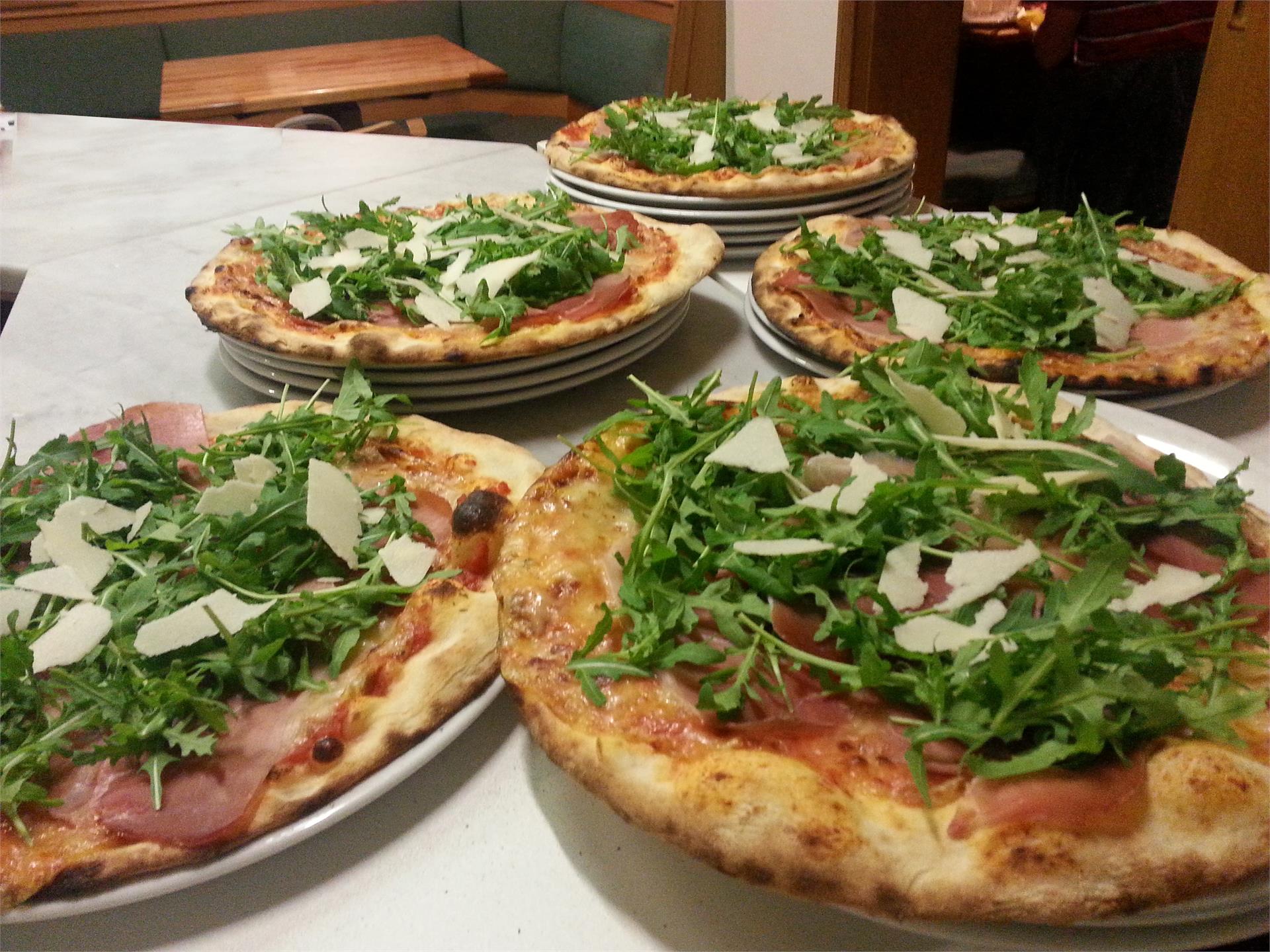 Pircher Pizzeria and Ice Cream Parlor Riffian/Rifiano 1 suedtirol.info