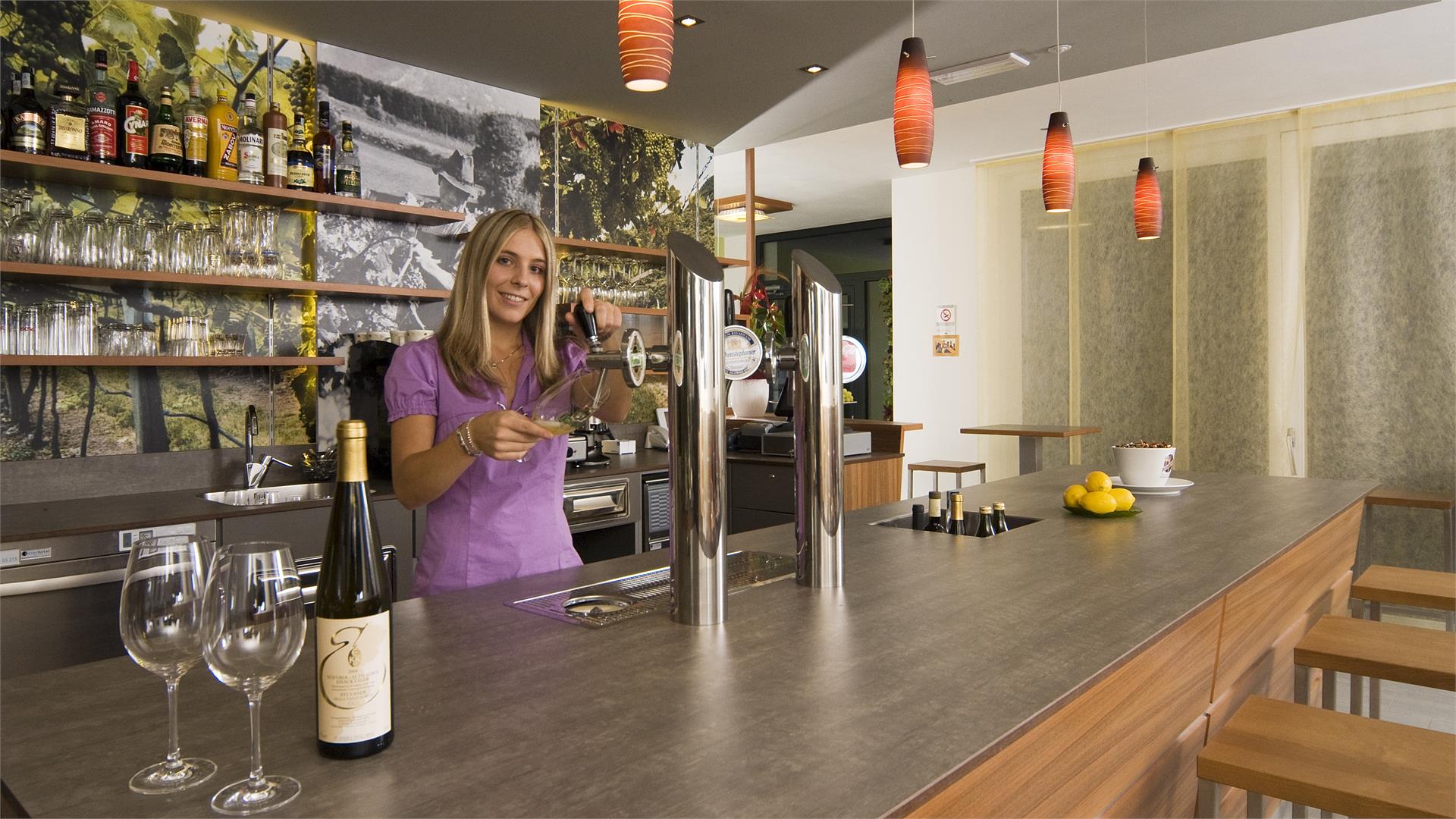 Pizzeria Sylvanerhof /Bar/Cafe/Residence Naz-Sciaves 14 suedtirol.info