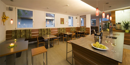 Pizzeria Sylvanerhof /Bar/Cafe/Residence Naz-Sciaves 9 suedtirol.info