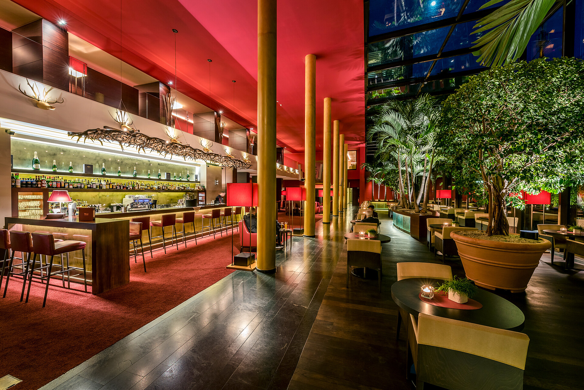 Palm Lounge