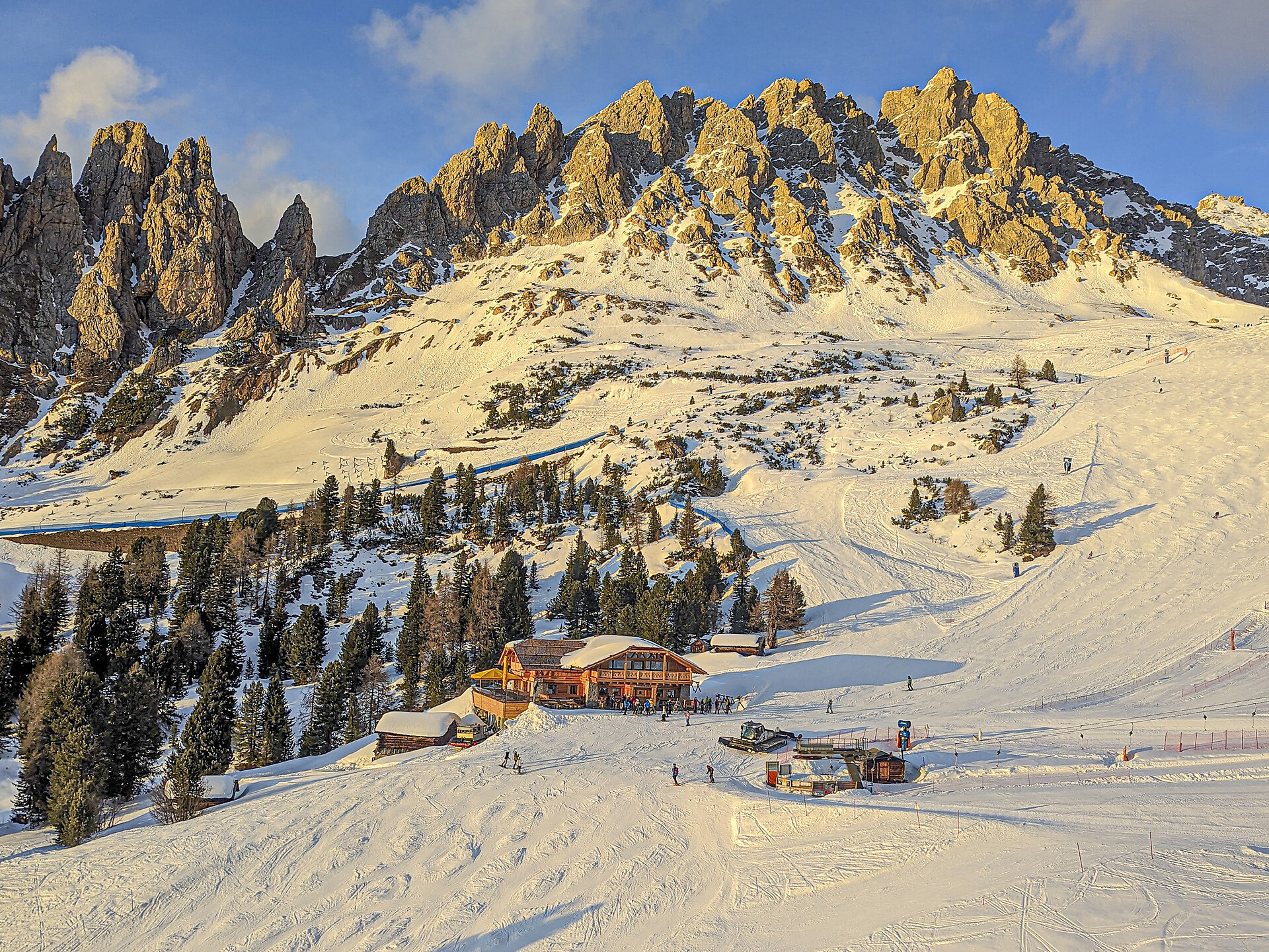 Panorama Hut - Dolomites Region Val Gardena - #2 - suedtirol.info