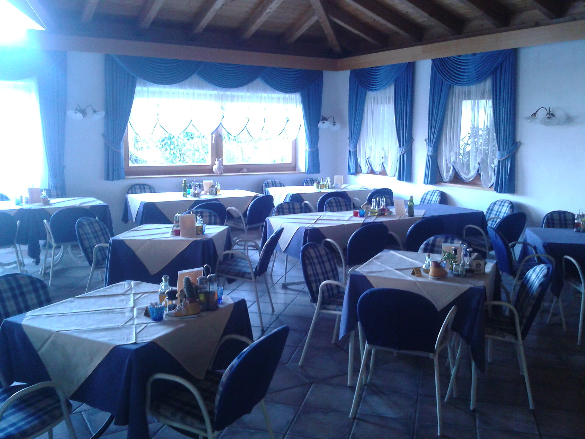 Pizzeria Café Mühlbach Andrian 4 suedtirol.info