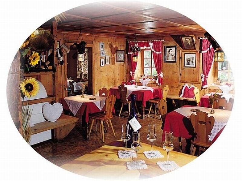 Restaurant Enzianhütte Toblach 1 suedtirol.info