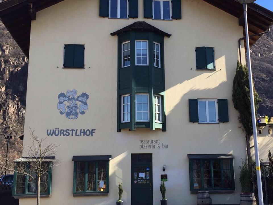 Ristorante Pizzeria Würstlhof Laives 1 suedtirol.info