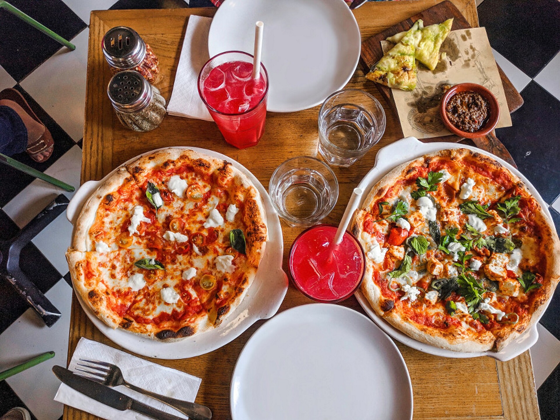 Pizza beim Central