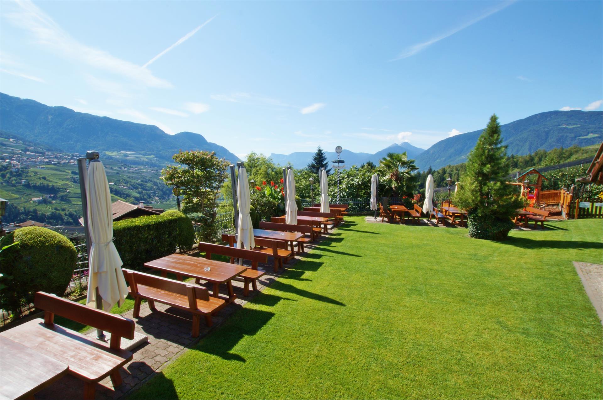 Hilberkeller Restaurant Kuens/Caines 2 suedtirol.info