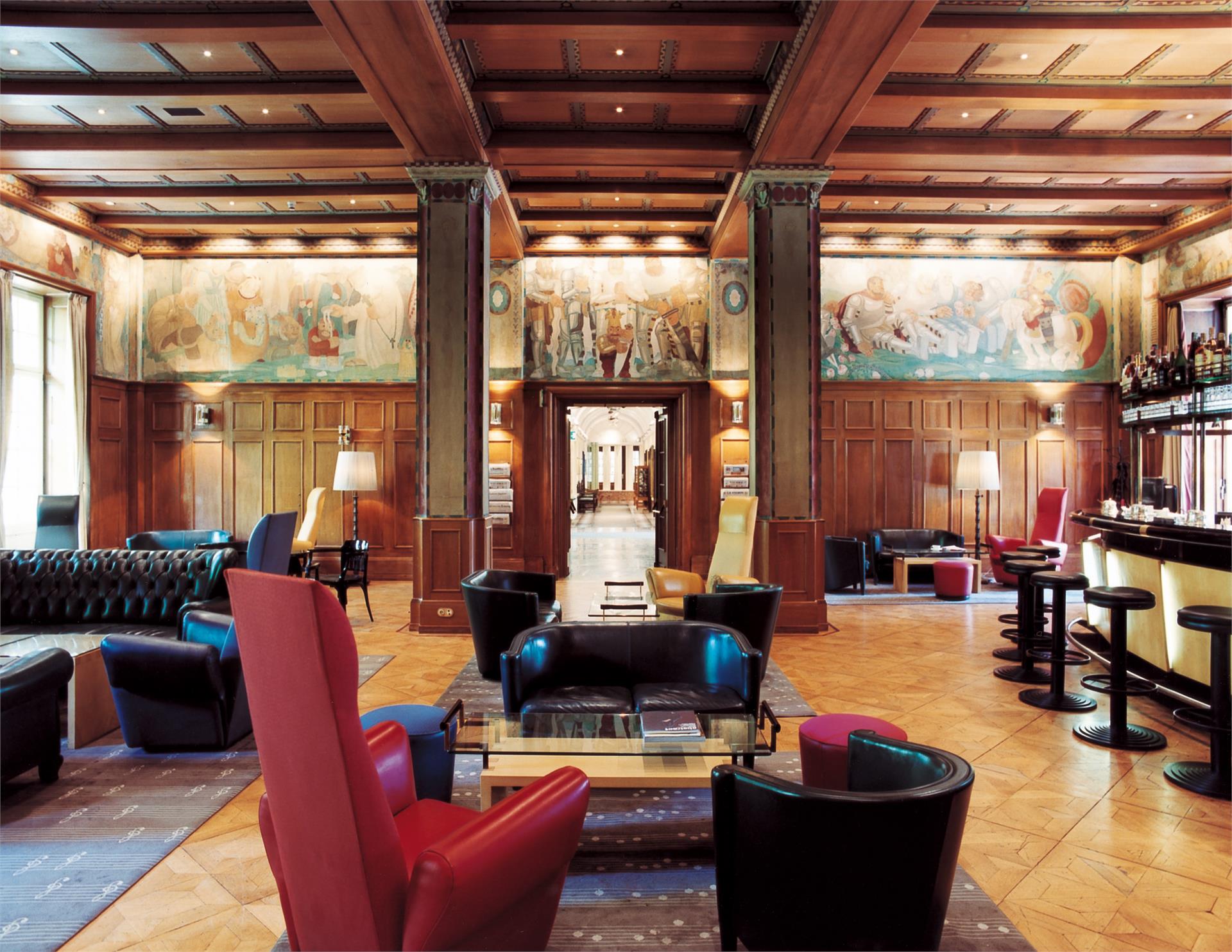 Ristorante Laurin presso il Parkhotel Laurin Bolzano 5 suedtirol.info