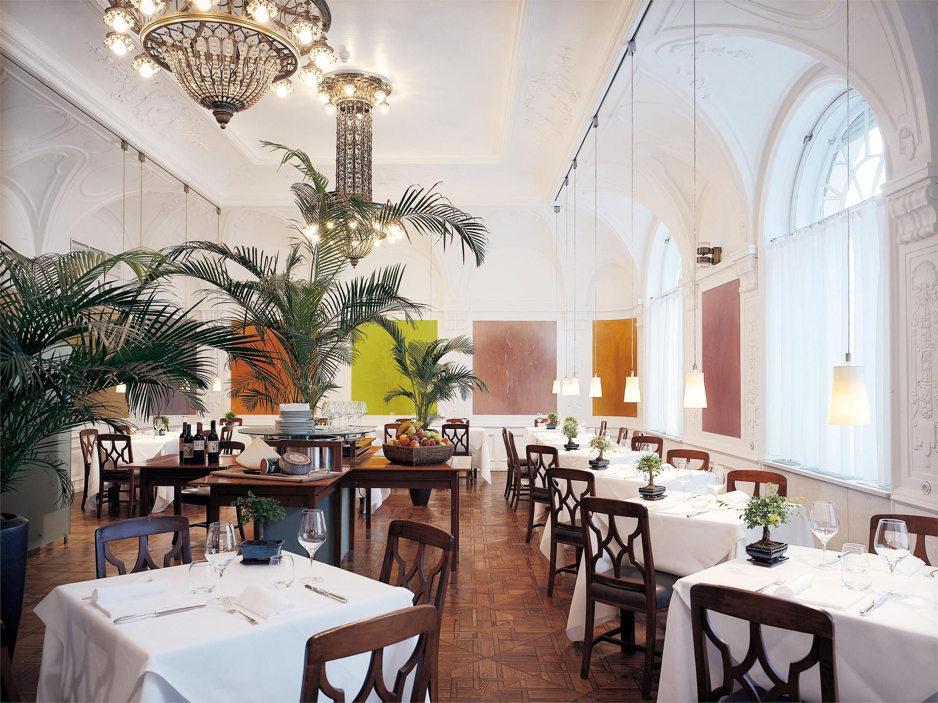 Ristorante Laurin presso il Parkhotel Laurin Bolzano 1 suedtirol.info