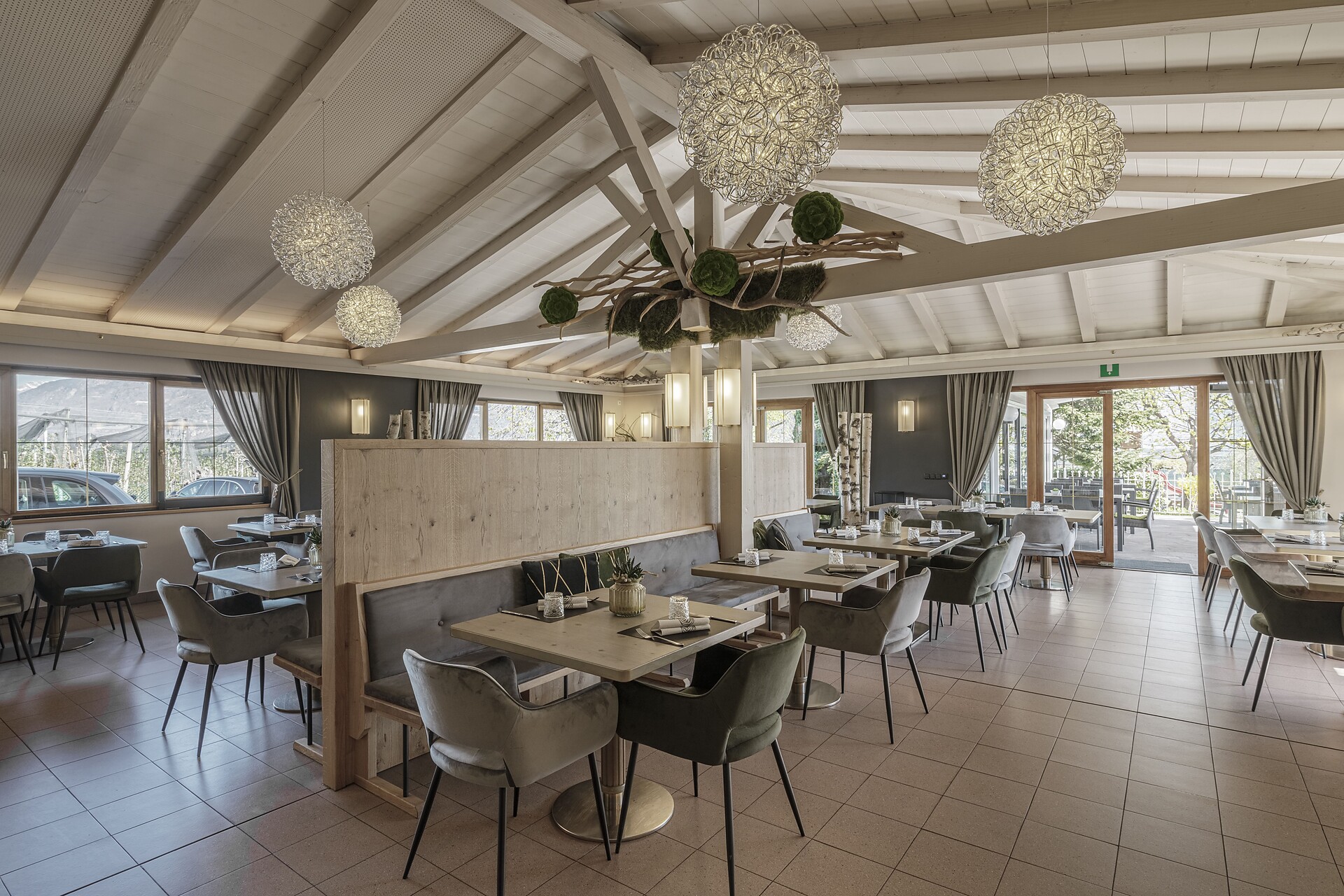 Restaurant Pizzeria Wiesenheim Eppan an der Weinstraße 1 suedtirol.info