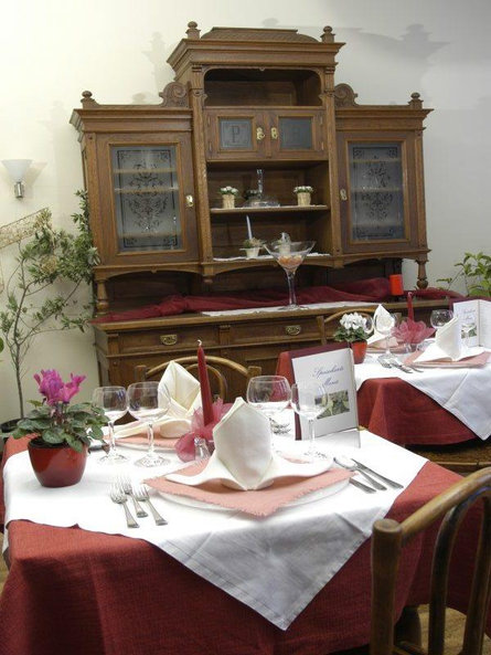 Restaurant Emma - Historic Hotel Niederdorf 4 suedtirol.info