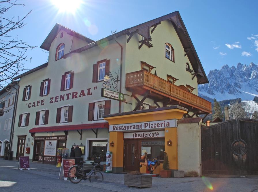 Restaurant Pizzeria Theatercafé Zentral Innichen/San Candido 1 suedtirol.info