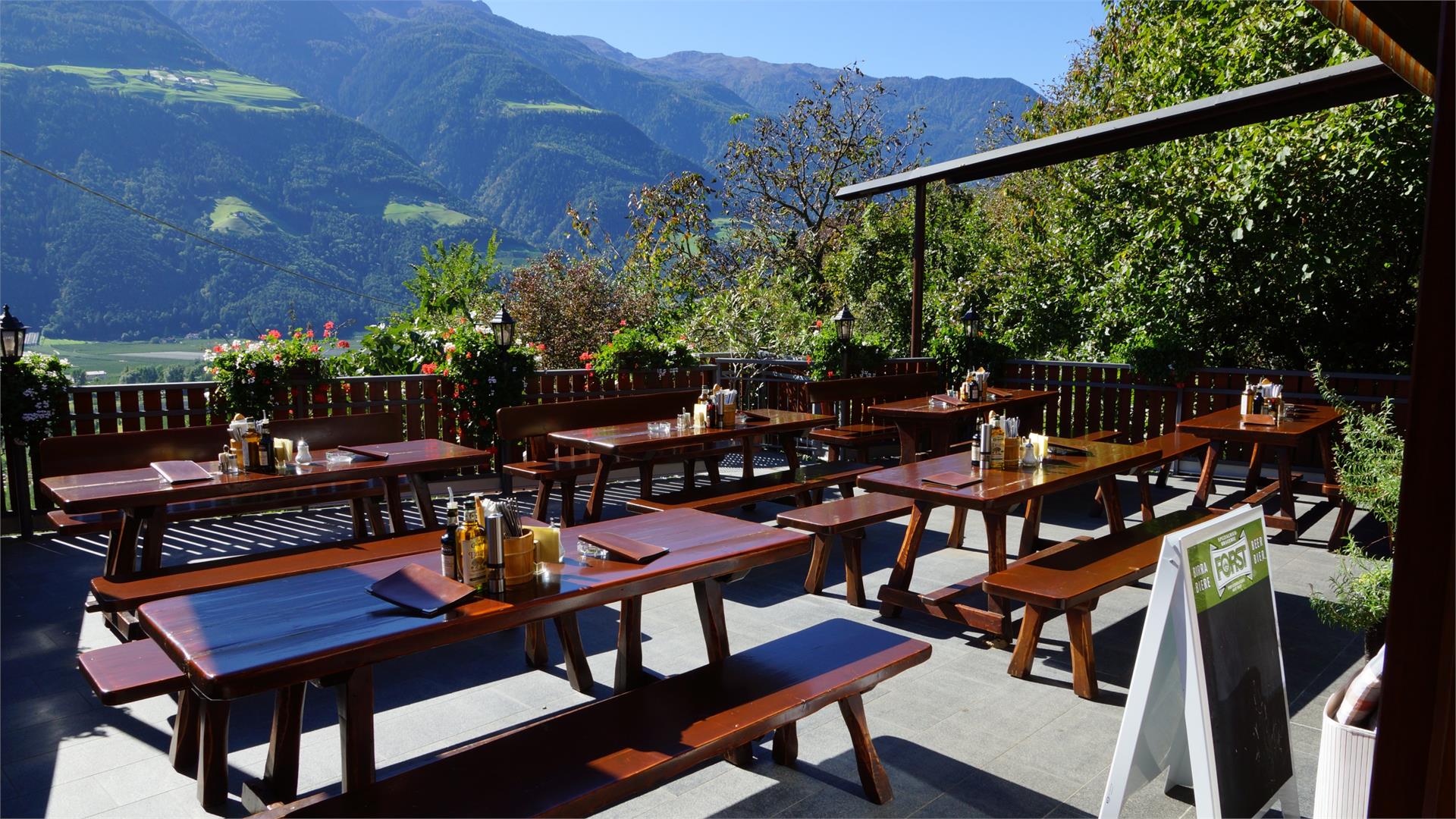 Restaurant Weinberghof Naturns 11 suedtirol.info