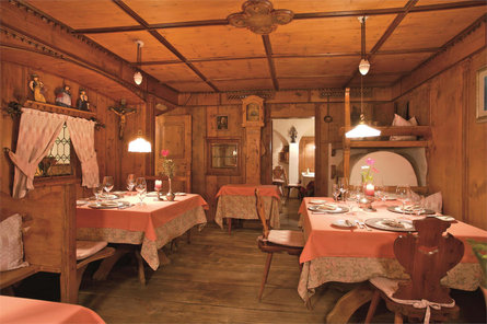 Restaurant Schöneck Pfalzen/Falzes 3 suedtirol.info