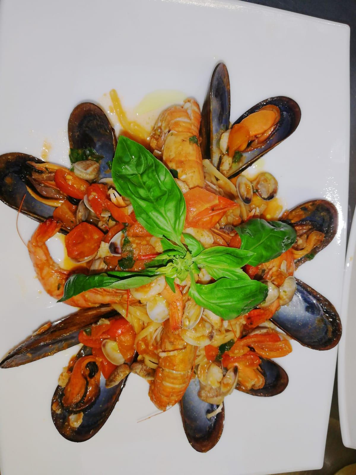Ristorante Pizzeria Bar Schwarzenbach Ora 6 suedtirol.info
