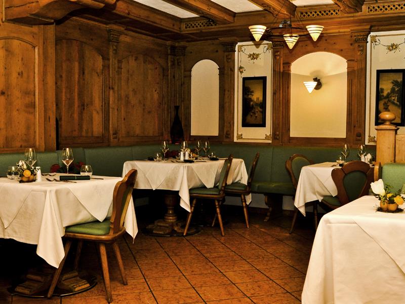 Restaurant Pizzeria Goldener Löwe Welsberg-Taisten 9 suedtirol.info