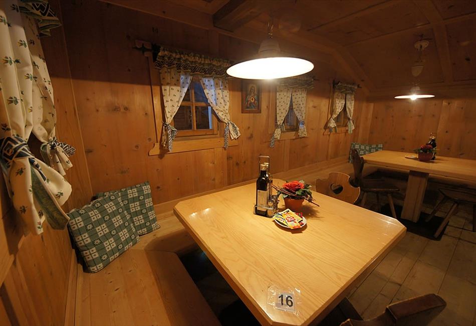 Restaurant La Munt Badia 6 suedtirol.info