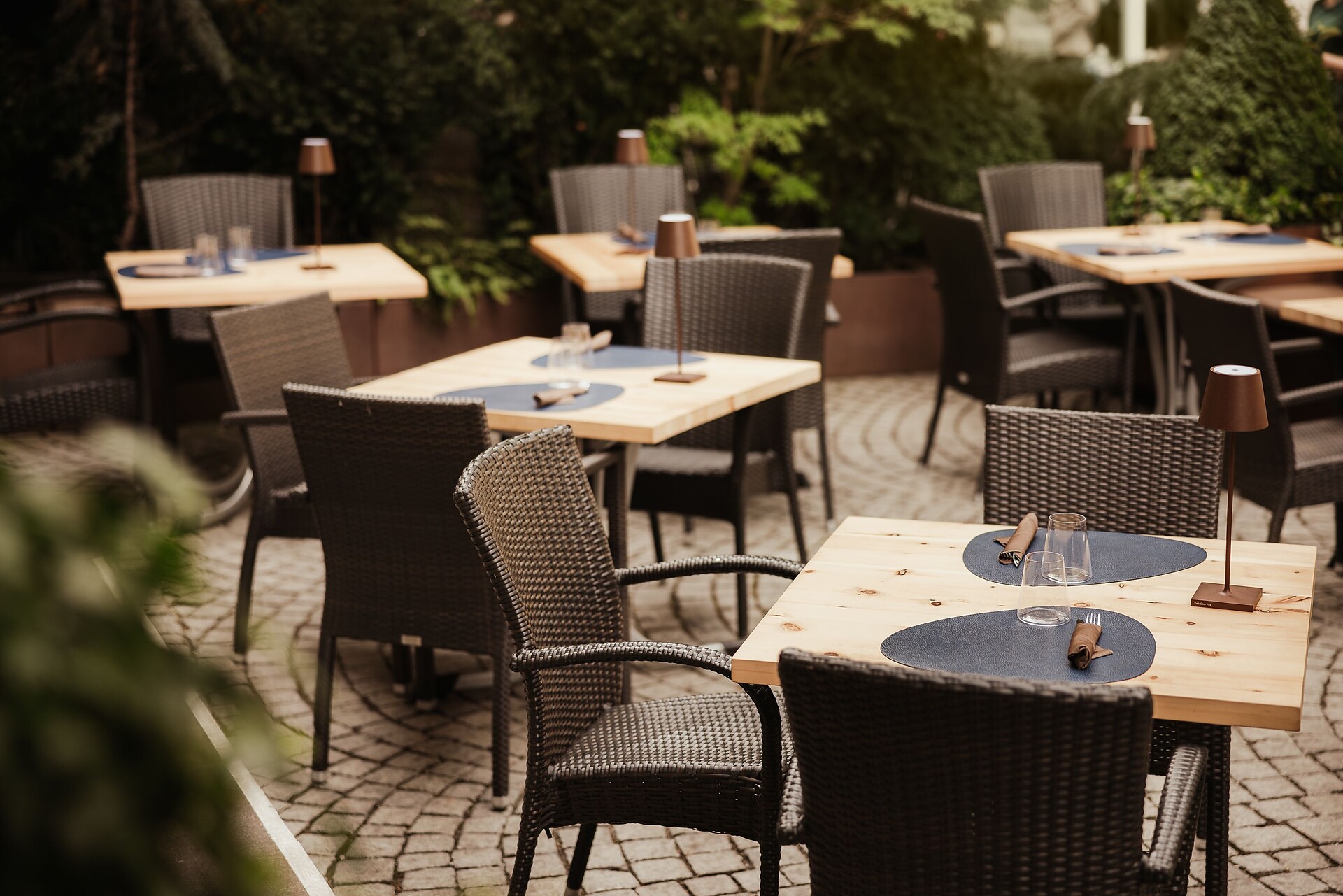 Pizzeria contemporanea Forno am Graben Detail Terrasse Bruneck
