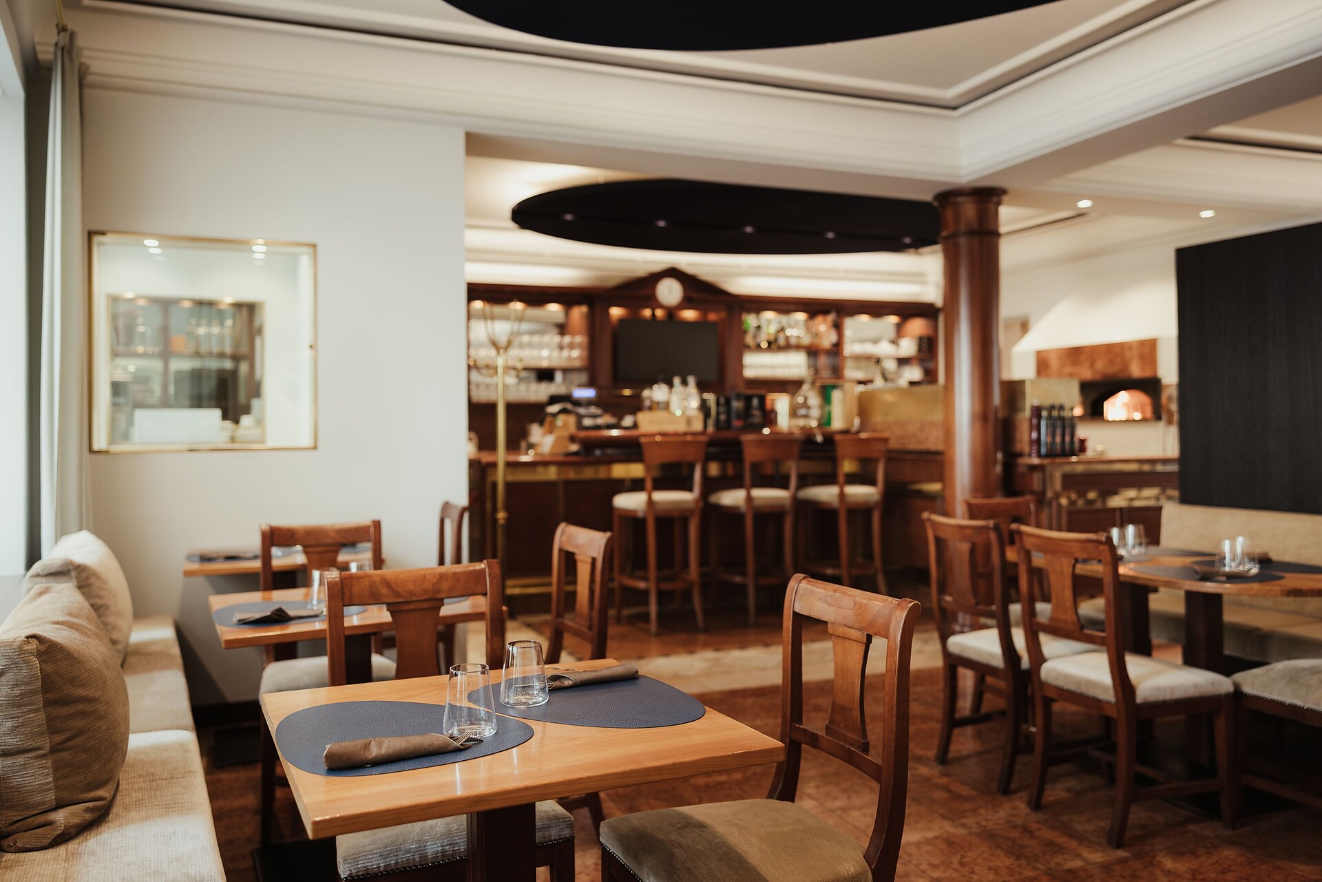 Pizzeria contemporanea Forno am Graben Brunico bancone