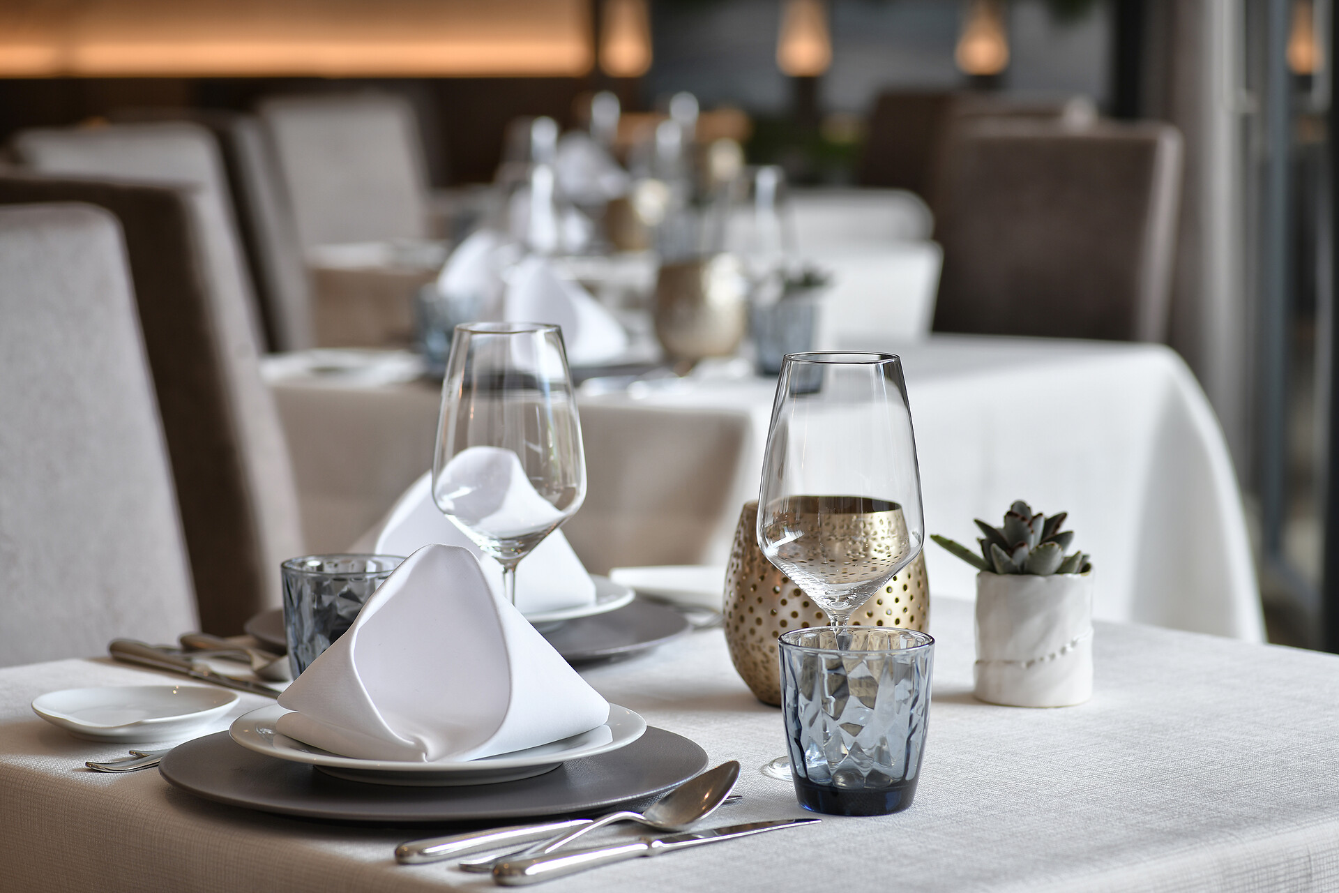 Large restaurant area