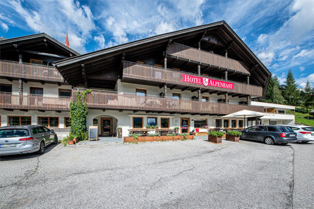 Restaurant Hotel Alpenrast Sand in Taufers 1 suedtirol.info