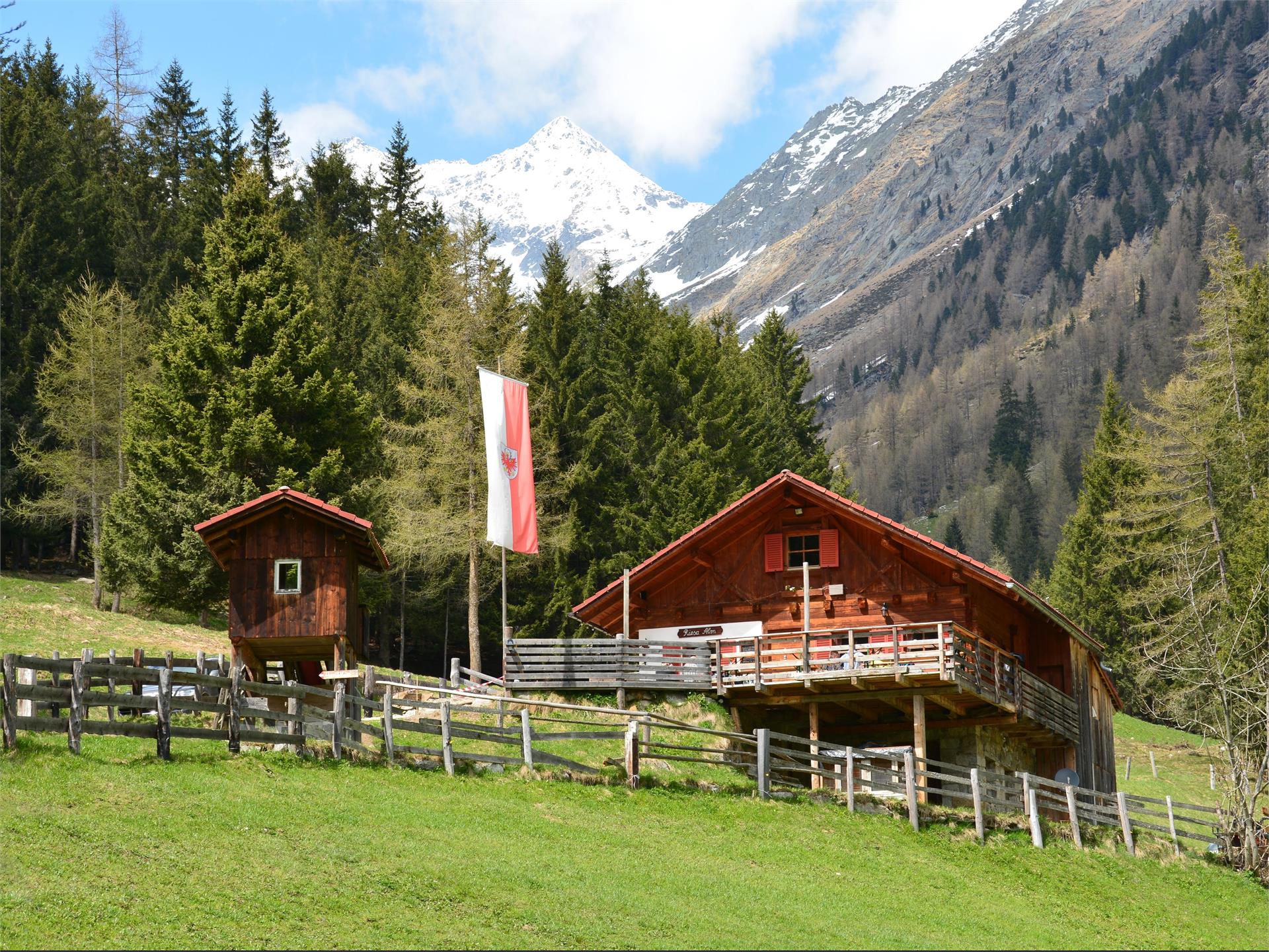 Riesa Alm herb hut Ahrntal/Valle Aurina 2 suedtirol.info