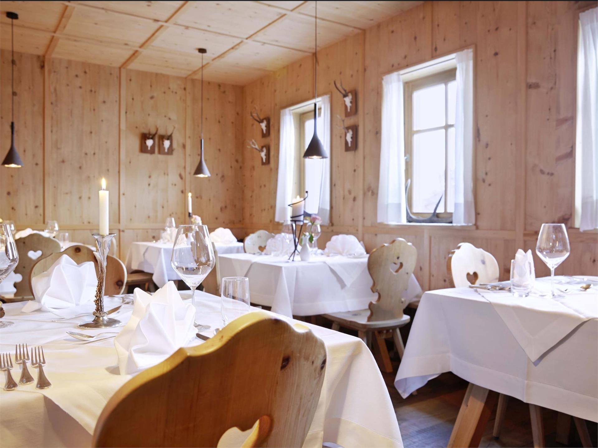 Restaurant Jägerstube Kastelruth 1 suedtirol.info
