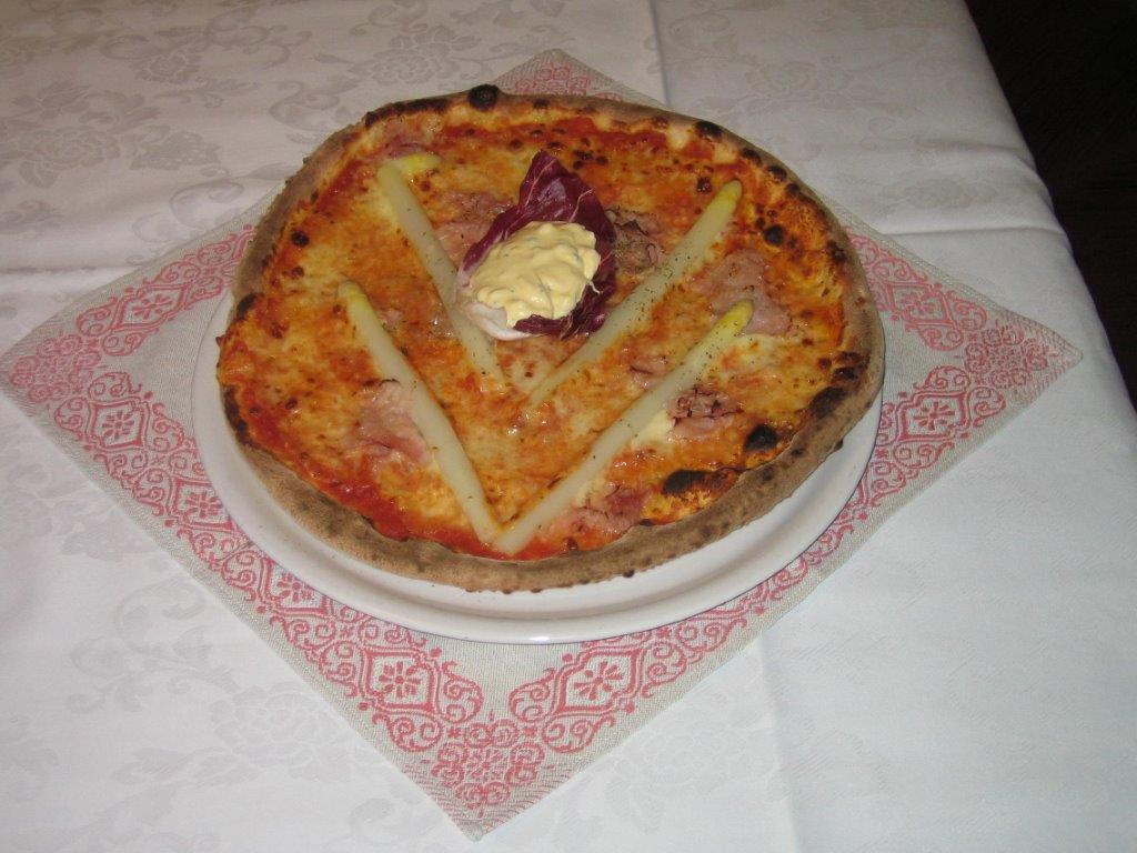 Restaurant Pizzeria Sparber Tirol 2 suedtirol.info