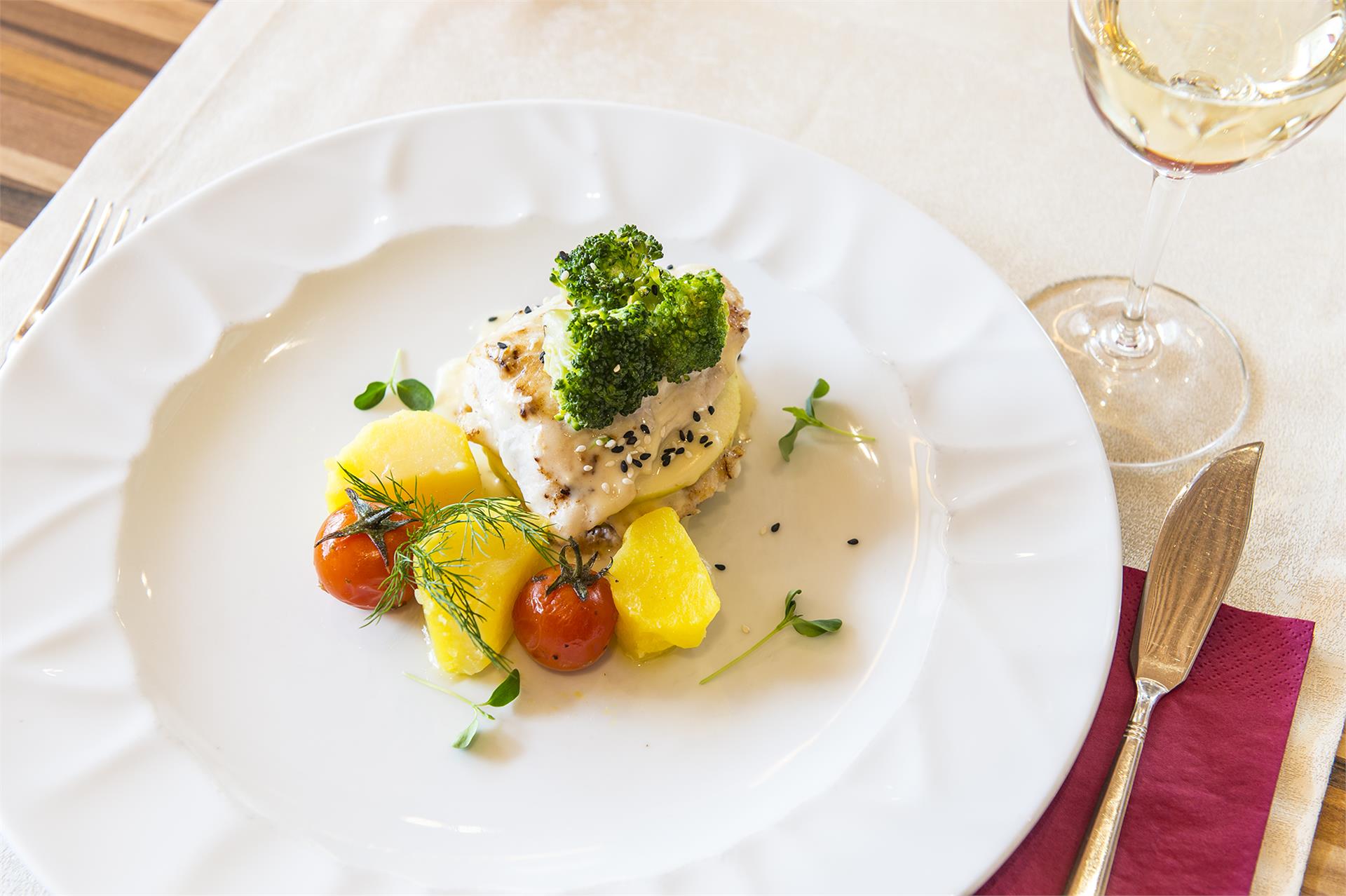 Ristorante Zum Tiroler Adler Tirolo 10 suedtirol.info
