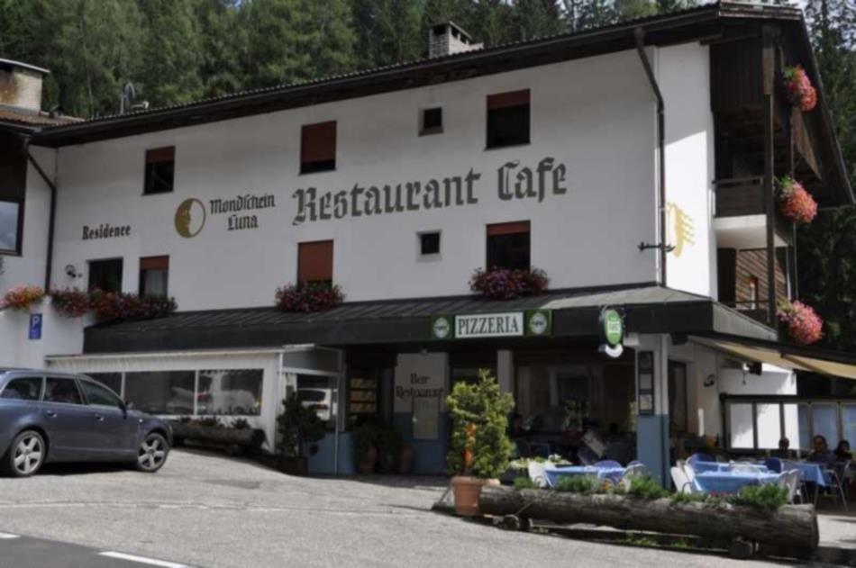 Ristorante - Pizzeria Luna Nova Levante 2 suedtirol.info