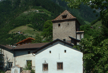 Stachlburg Parcines 1 suedtirol.info