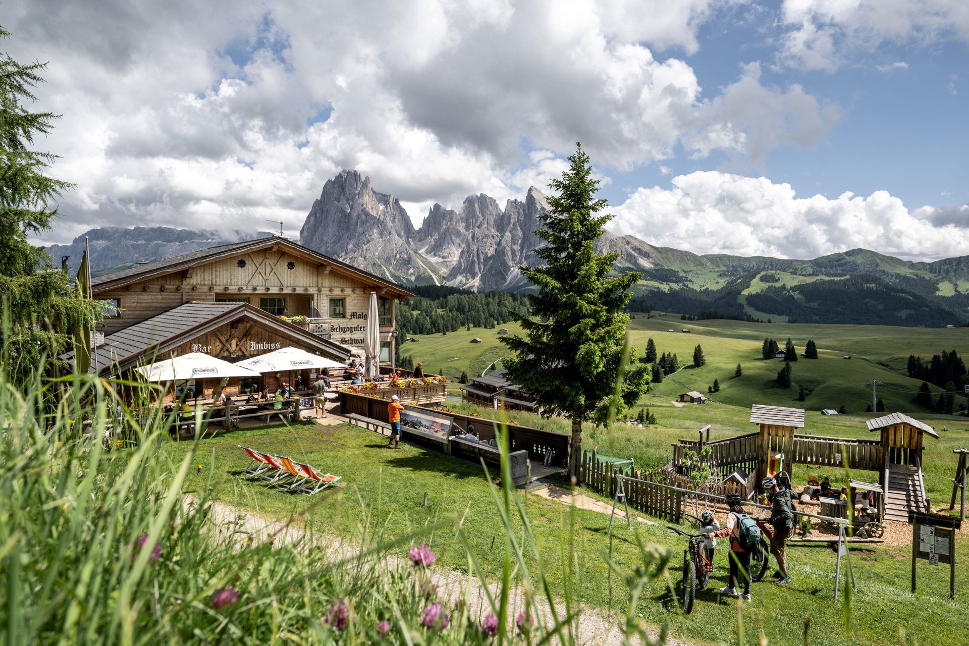 Schgaguler Schwaige Kastelruth 12 suedtirol.info
