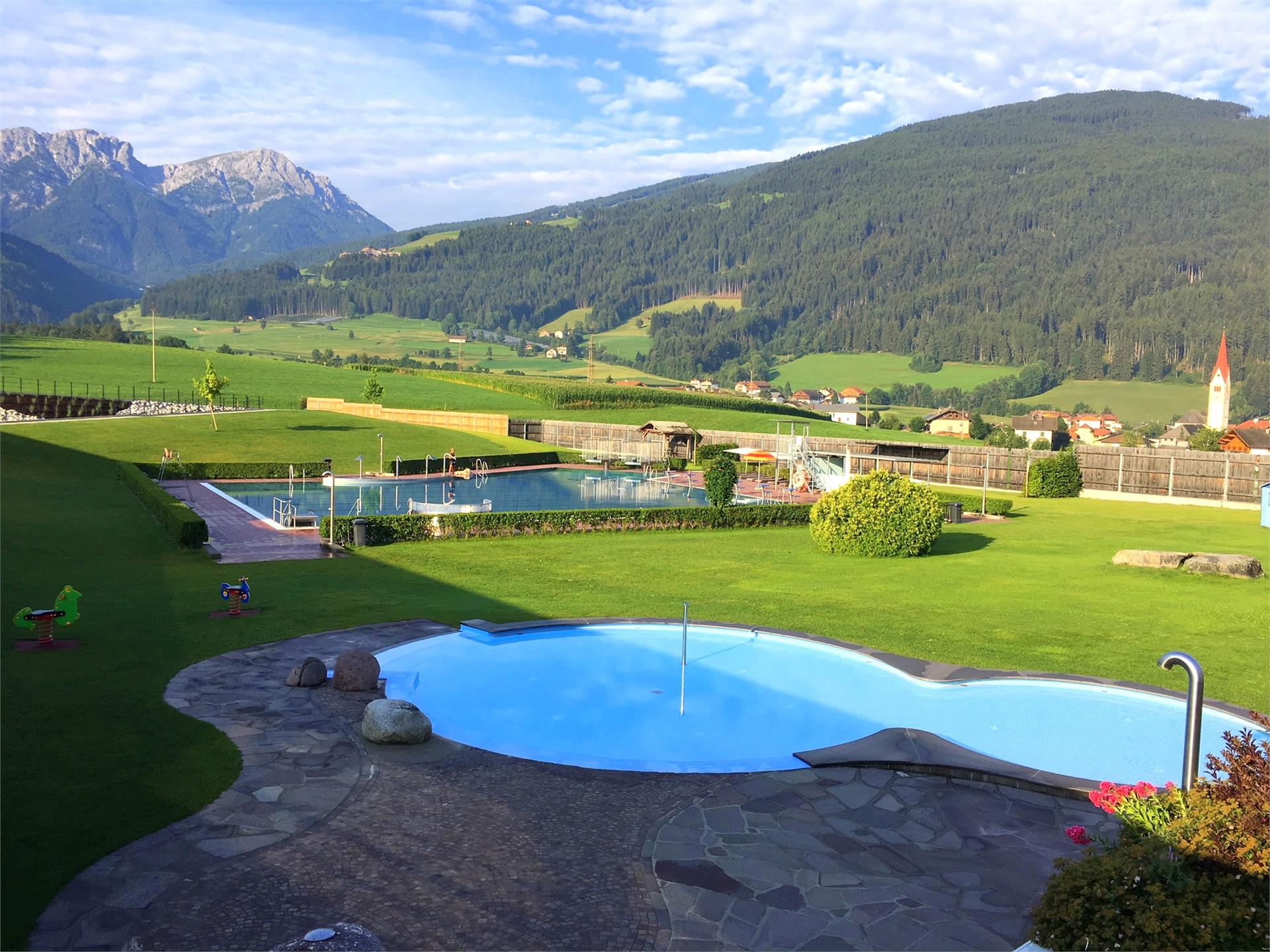 Nico's Food & Pool Olang 2 suedtirol.info