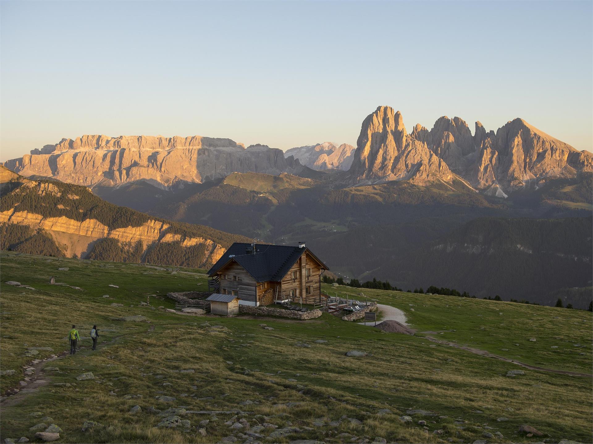 Schutzhütte Raschötz St.Ulrich 1 suedtirol.info