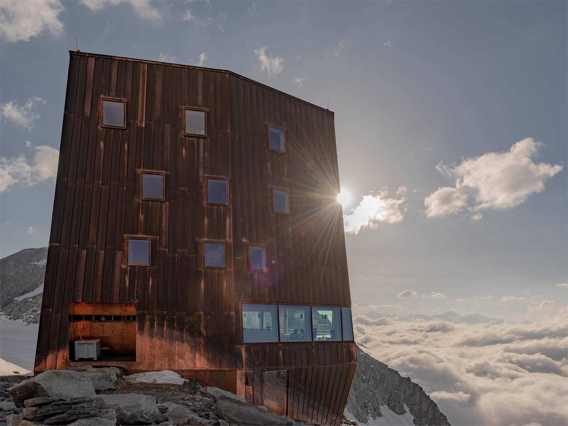 Schwarzensteinhütte Ahrntal 1 suedtirol.info