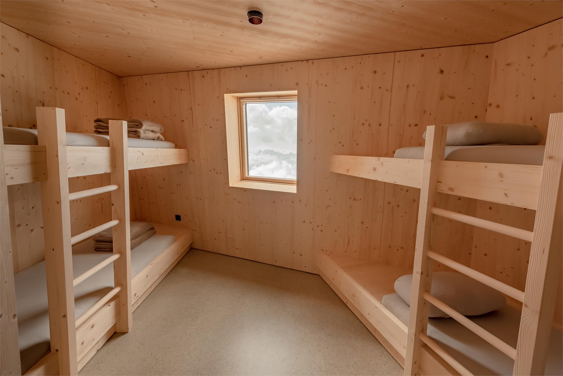 Schwarzensteinhütte Ahrntal 4 suedtirol.info