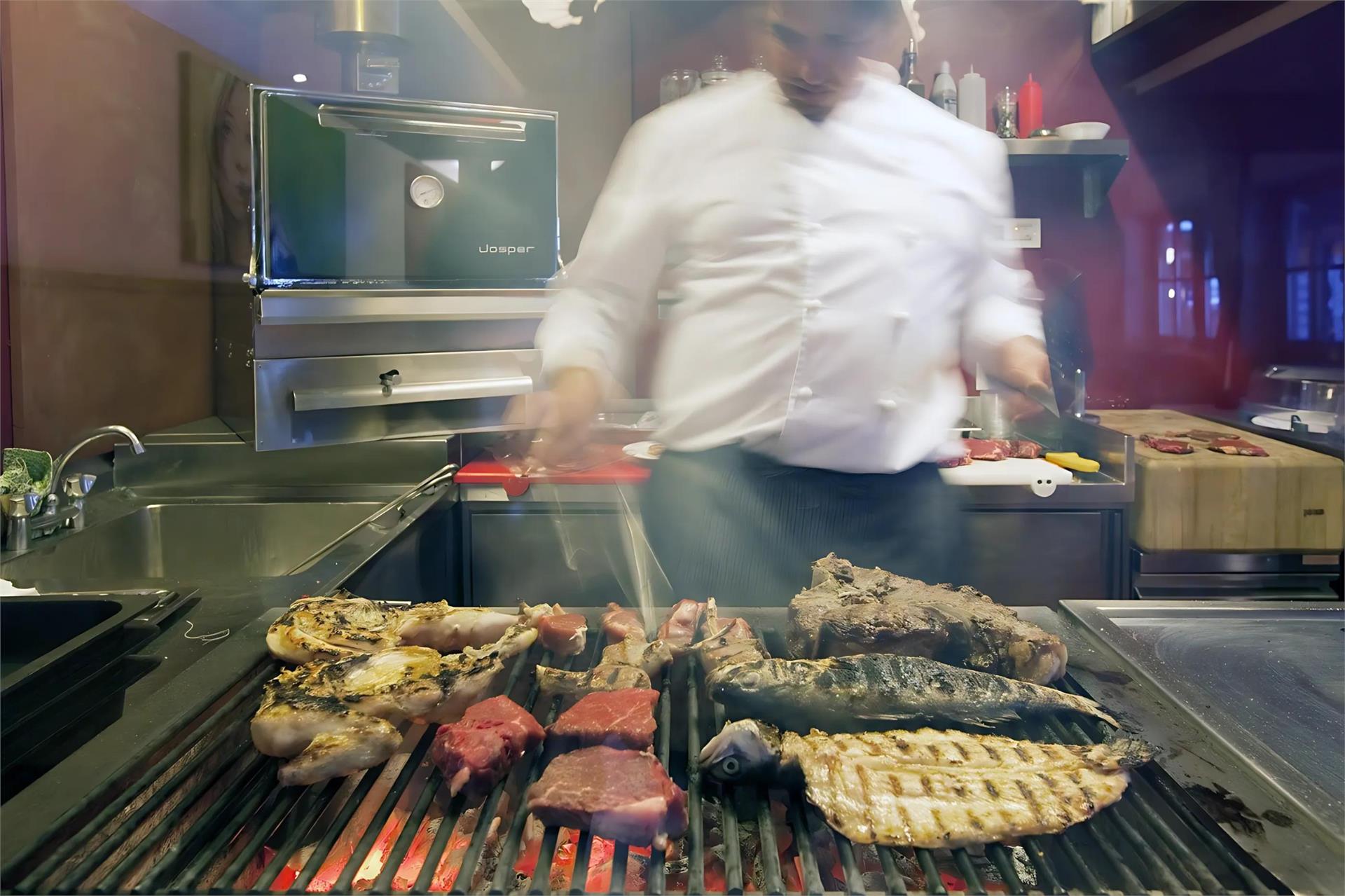 Trattoria mit Grill La Tambra Corvara 3 suedtirol.info