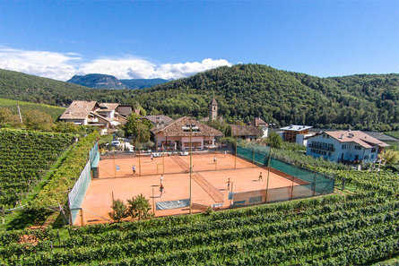 Tennisbar Sparer Eppan an der Weinstaße/Appiano sulla Strada del Vino 1 suedtirol.info