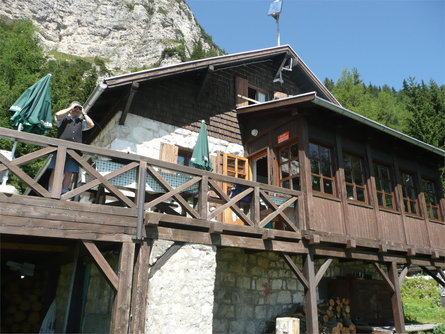 Überetscher Hütte Tramin an der Weinstraße 3 suedtirol.info