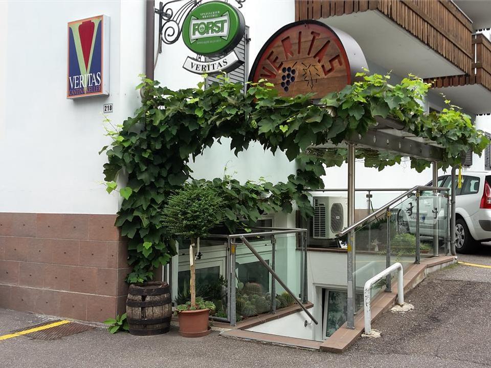 Wine shop Veritas Laives/Leifers 1 suedtirol.info